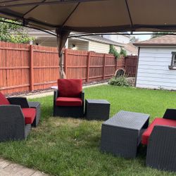 $150 Rattan Patio Bar  Set (furniture Sold)