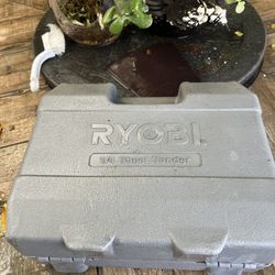 ROYBI 1/4 SHEET SANDER