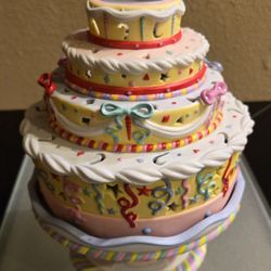 PartyLite New Celebration Cake Tealight Holder