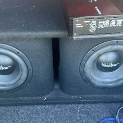 Skar Dual 8” Subwoofer w/Amp And Accessory Wires