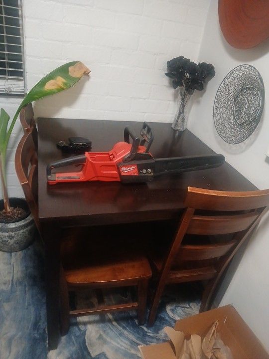 Milwaukee M18 Fuel 16" Chainsaw