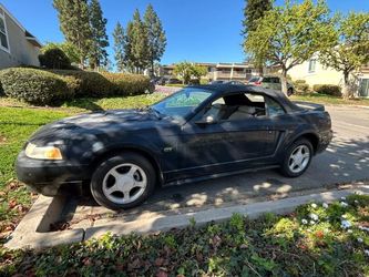 2000 Ford Mustang