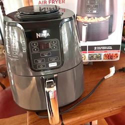 Ninja 🥷 4 Quart Air Flayer new in box