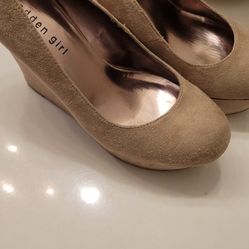 Taupe Wedge 