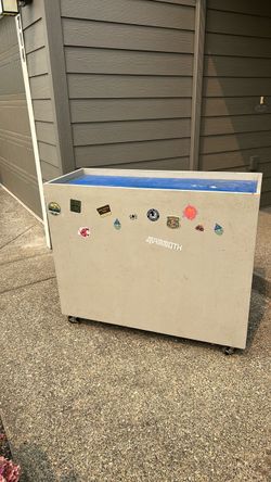 Garage rolling cart bench