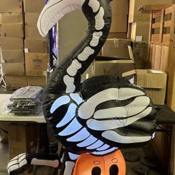 5 Foot Tall Skeleton Flamingo, Halloween Yard Inflatable Decoration