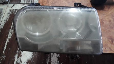 Ligth dodge 300 rigth side