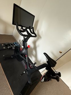 Peloton Original Bike + Accessories – Low Hours – $450 OBO