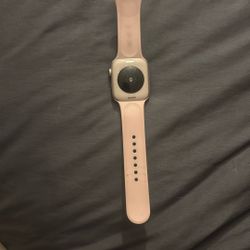 Apple Watch SE 44mm Aluminum Cast 