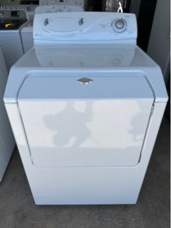 Maytag Electric dryer (1 month warranty)
