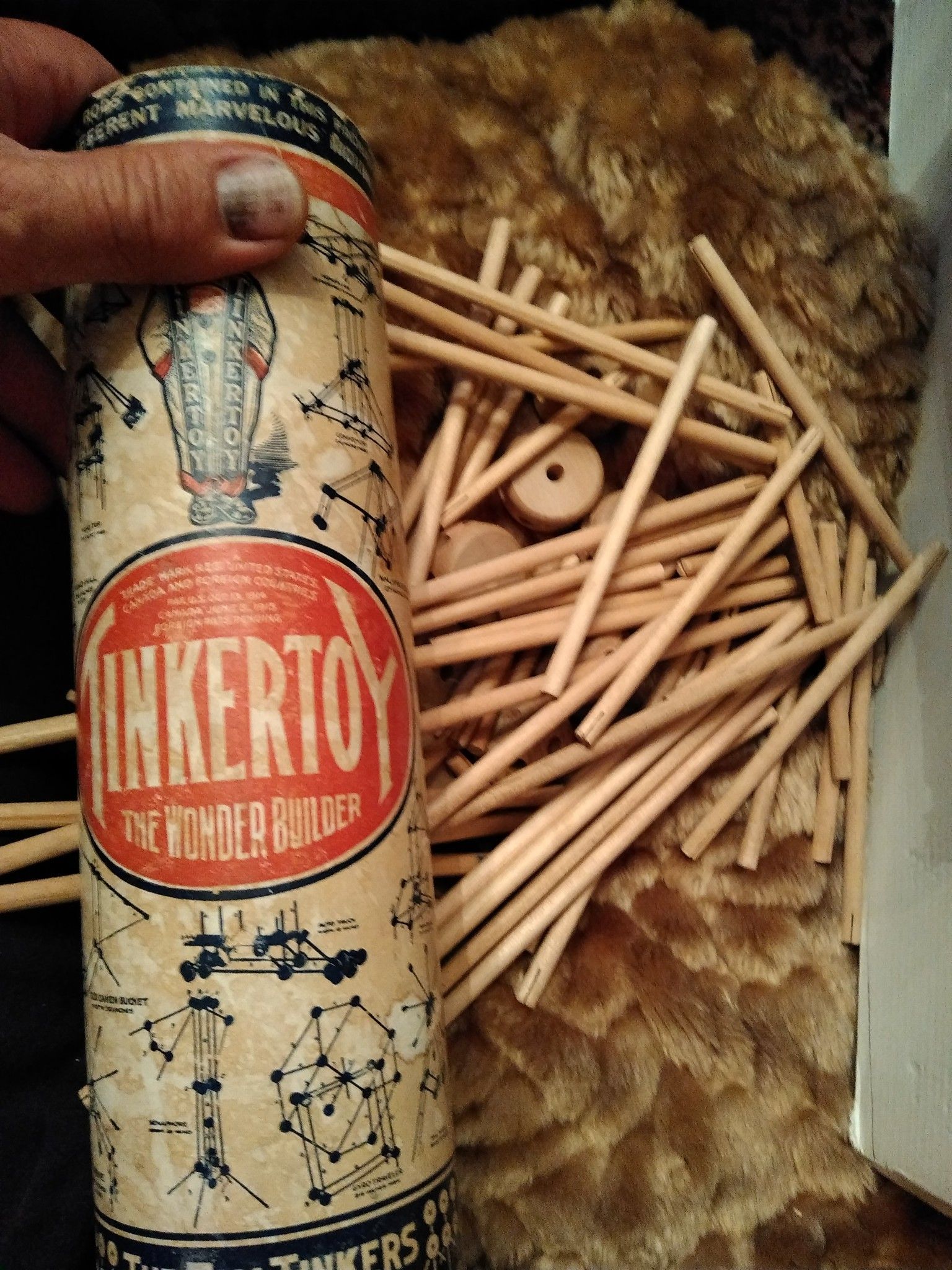 Vintage very old Tinker Toys set