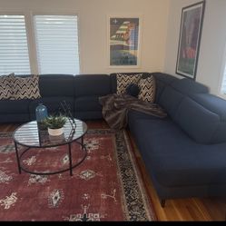 Beautiful Super Big Sofa With Recliner 