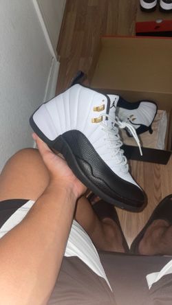 Air Jordan 12 Retro Taxi size 9
