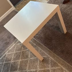 Corner Table