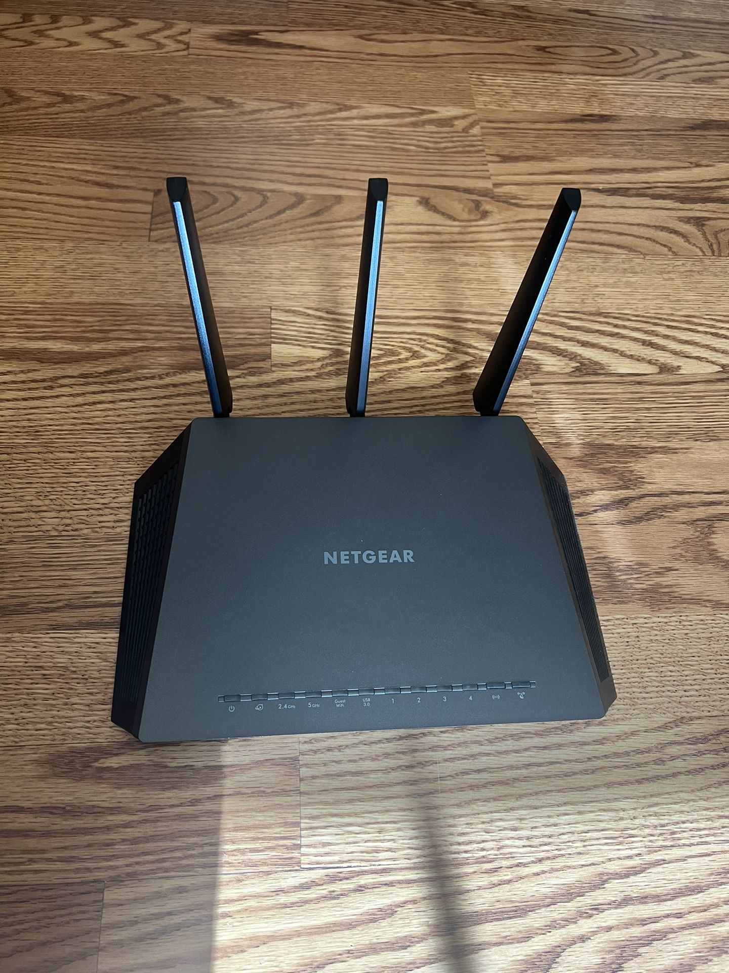 NETGEAR NIGHTHAWK ROUTER