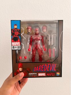 MAFEX No.223 Daredevil (Comic Ver.)