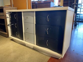 BASSETT Custom Painted Serpentine Black and White 9-Drawer Dresser