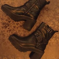Platform High Heeled Crescent Moon Harness Boots