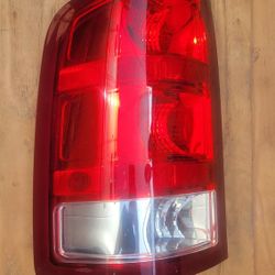2011 Gmc Sierra Driver Side Taillight 