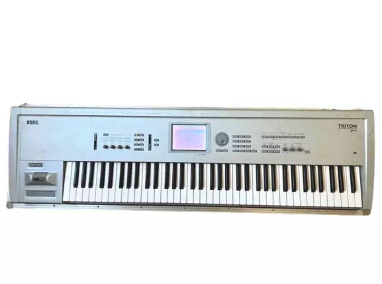 KORG TRITON PRO 76 KEY STUDIO SYNTHESIZER ST76