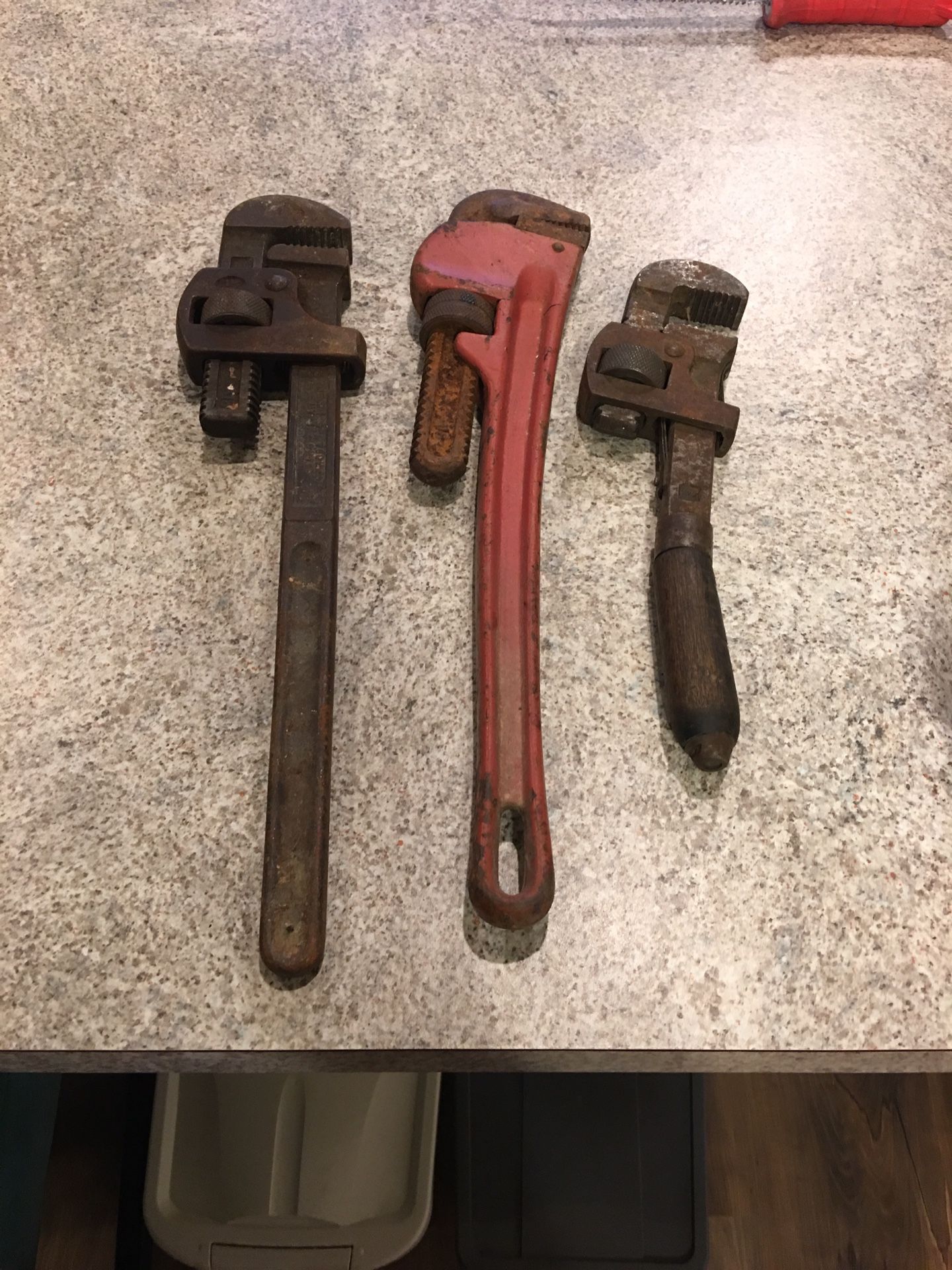 3 pipe (monkey) wrenches