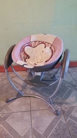 Graco Baby Crib Floral Mecero