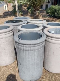  Planter PotsConcrete 22, 32, 42 Gal. 