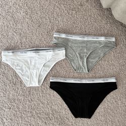 Calvin Klein women’s Underwear 3 pc set