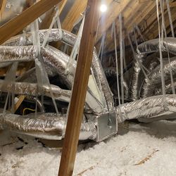🏠 NEW AIR CONDITIONING INSTALLATION – PROFESSIONAL WORK ❄️🔥  This project was a brand-new home, and we completed a full AC installation from scratch