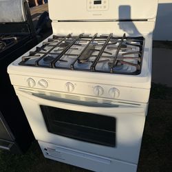 Frigidaire stove