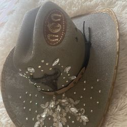 Woman’s Cowgirl Hat, New Without Tags