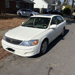 2000 Toyota Avalon XL