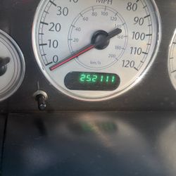 2005 Chrysler Town & Country