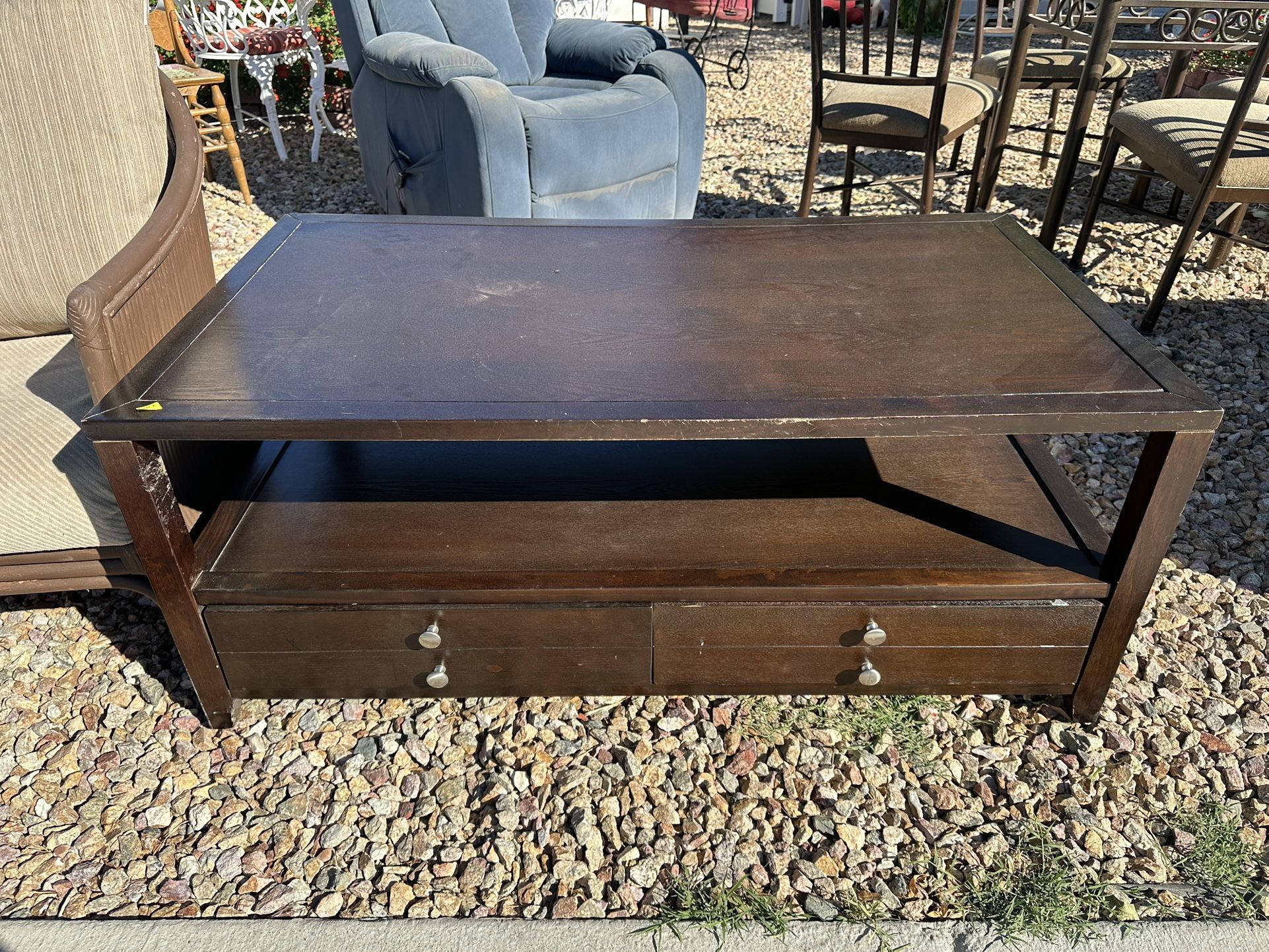 Livingroom Table