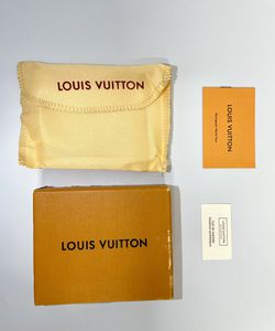 LV Supreme Wallet for Sale in Forest, VA - OfferUp