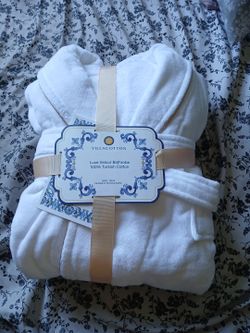 Luxe bathrobe