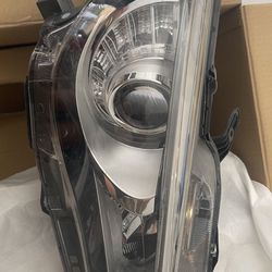 Q50 Infinity Passanger Side Headlight