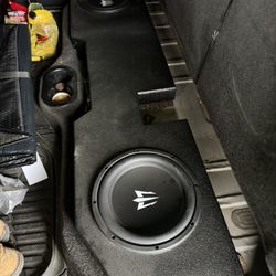 2 10” subwoofer box and subs