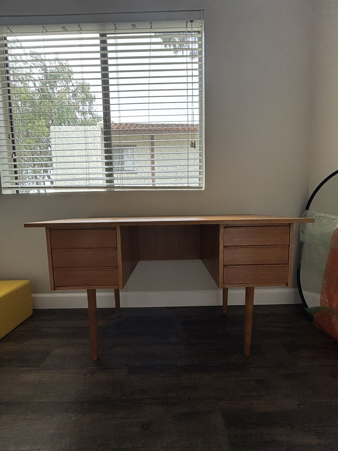 Mid Century Danish Modern Desk Floating Blonde Oak 6 Drawer
