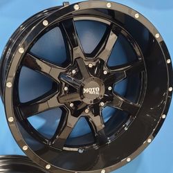 20x10 Motometal 970 Gloss Blk On Special