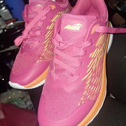 Avia size 9 women Brand New 