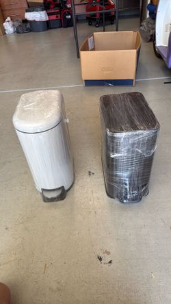 Small trash cans