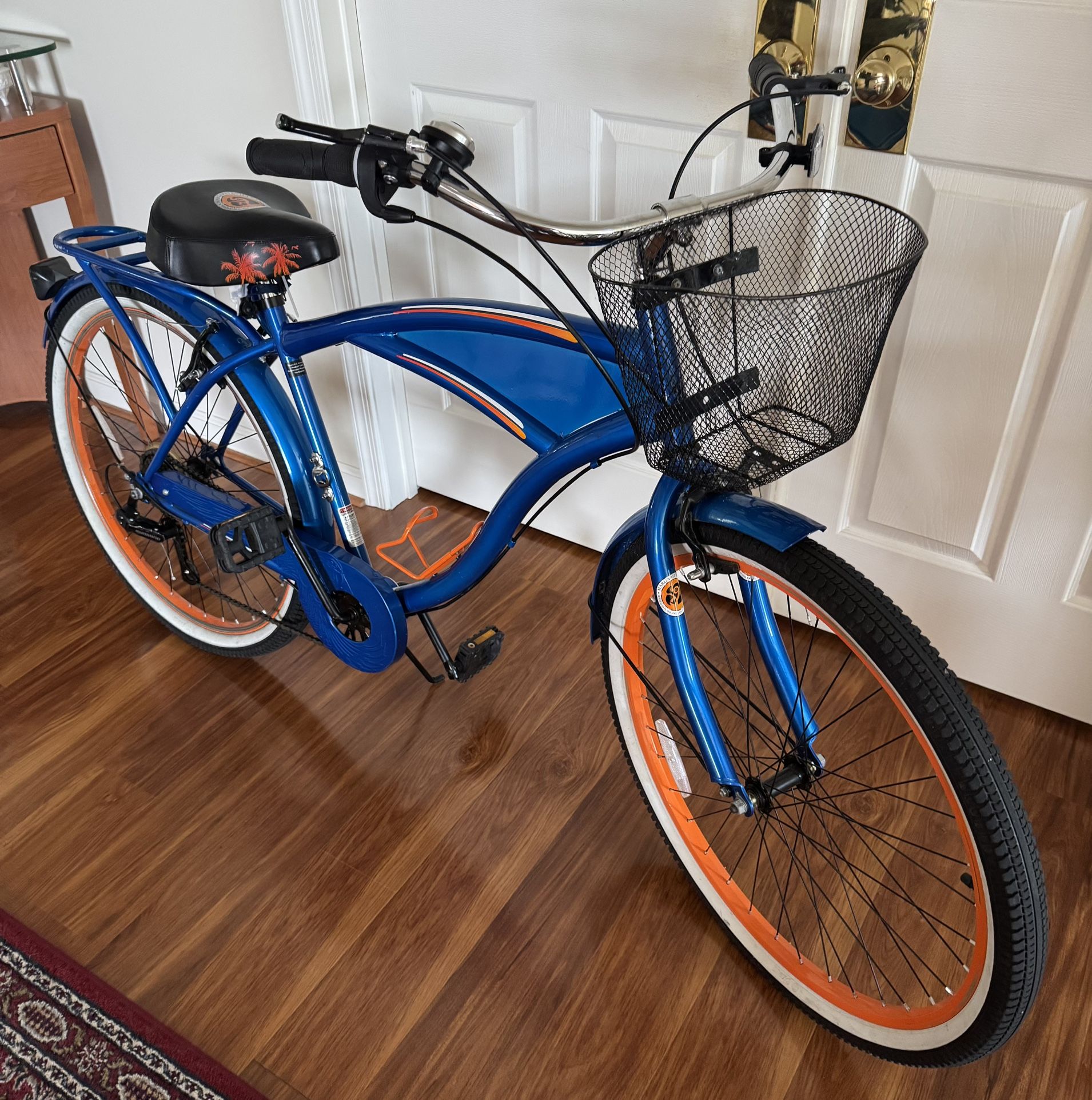 Unisex Margaritaville Beach Cruiser 26” Tires. 7 Speed Bike. Mint