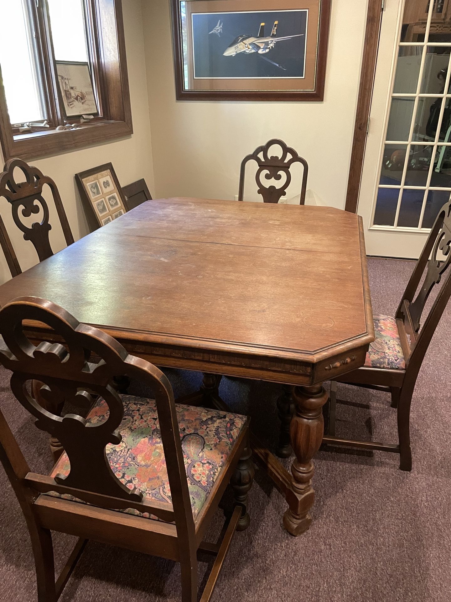 Antique Table With 4 Chairs 