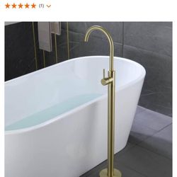 New Gold Freestanding Bathtub Filler Faucet