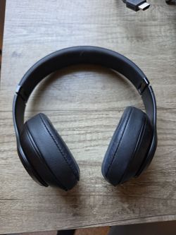 Beats Studio 3 Wireless Noise Cancelling Headphones - Matte Black
