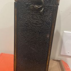 Vintage Wine Box Holder