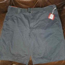New size 40 Mossimo Mens Cargo Shorts