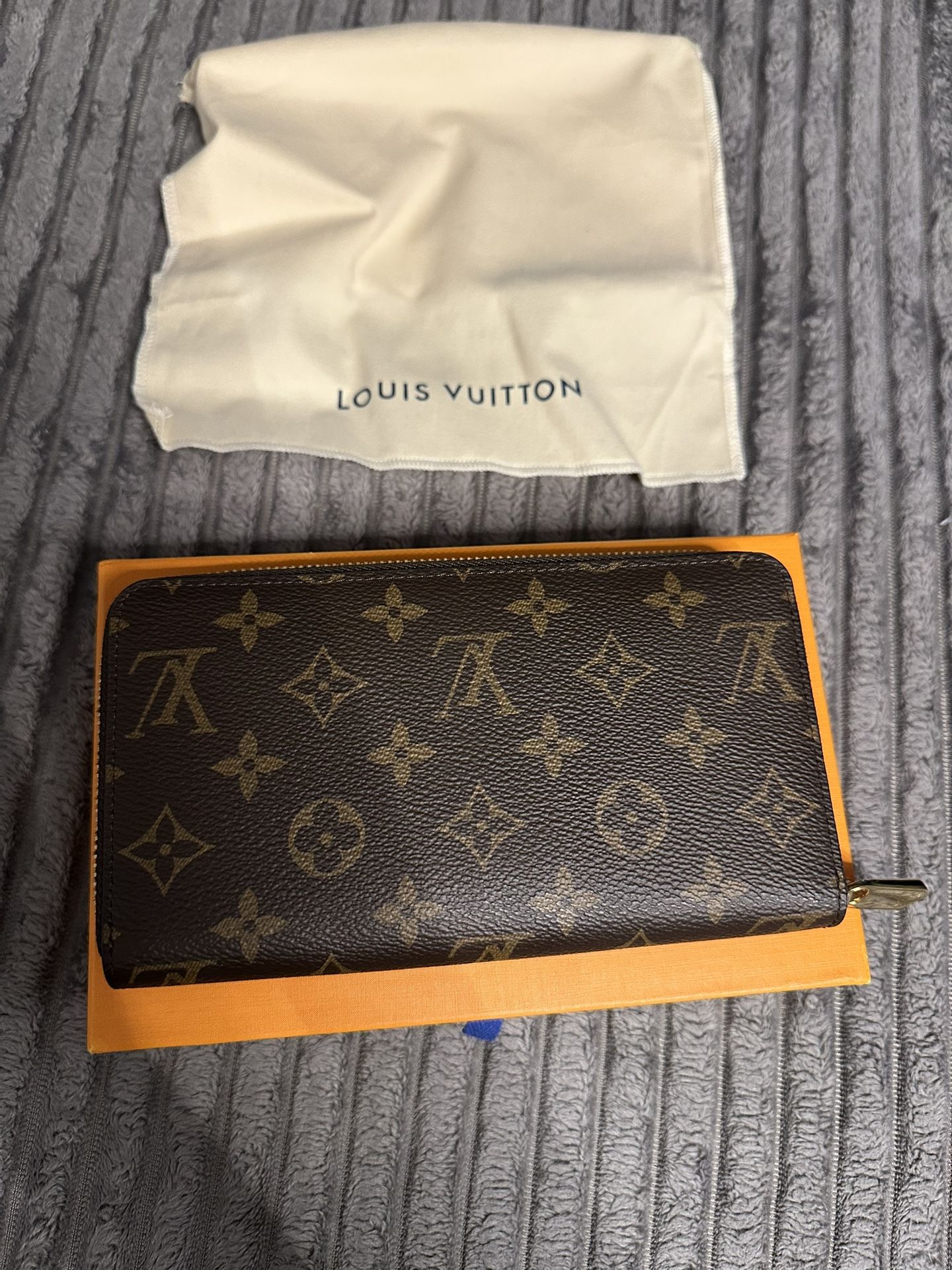louis vuitton handbag
