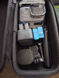 Go pro 9 hero black w/isteady  pro 4 gamble and max lens mod